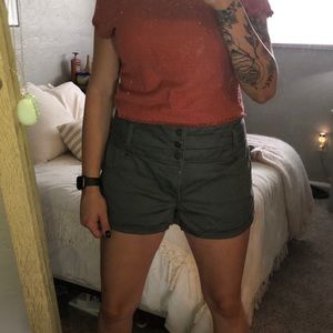 Size 18 high rise green loose fit shorts